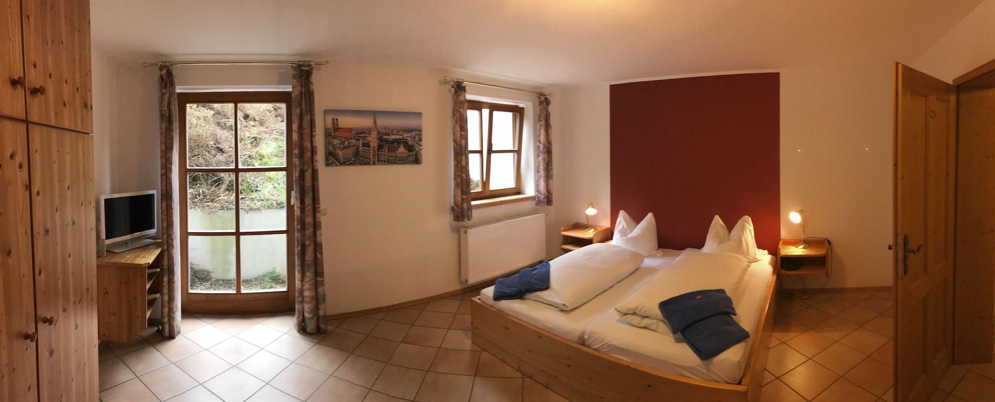 Hotel Weissbraeu Оберхахинг Екстериор снимка